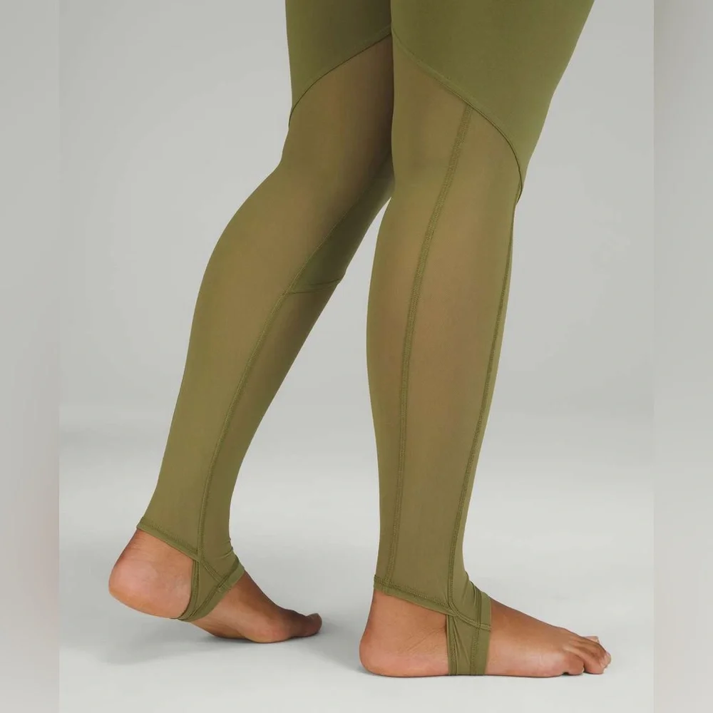 Lululemon Nulu and Crisscross Mesh Stirrup Tight‎ Bronze Green W5ERXS Size 6